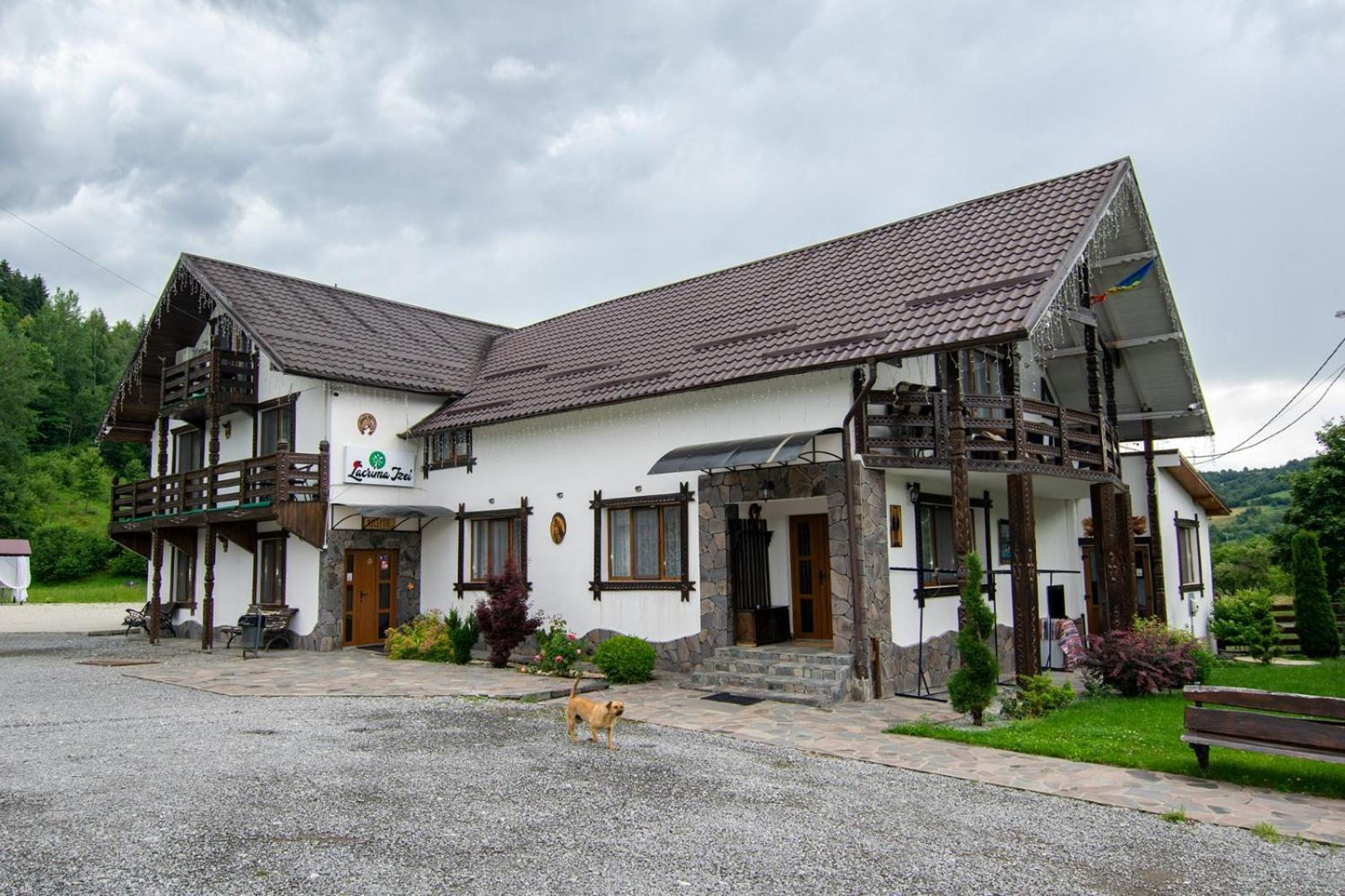 Lacrima Izei Villa Sacel  ภายนอก รูปภาพ